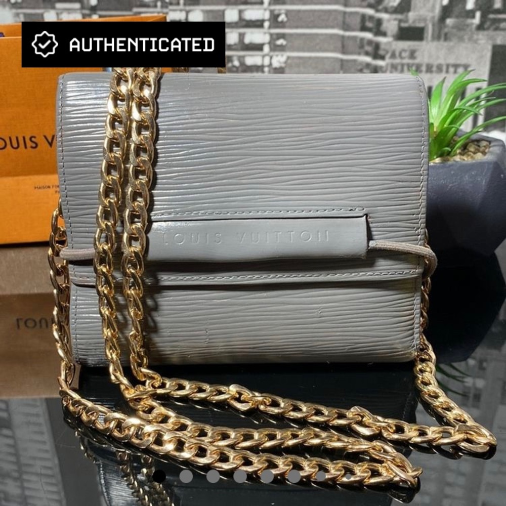 Authentic Louis Vuitton Epi Wallet